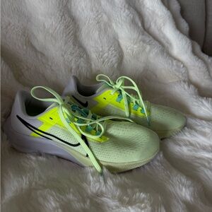 Nike Pegasus size 8